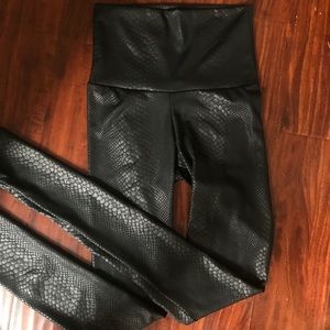 BEAUTIFUL faux leather black high waisted leggings